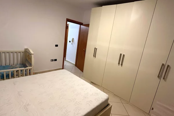 Shtepi me qera Apartament ne Tirane, 1+1, Mobilimi E mobiluar, Pagesa 48,000  Leke.