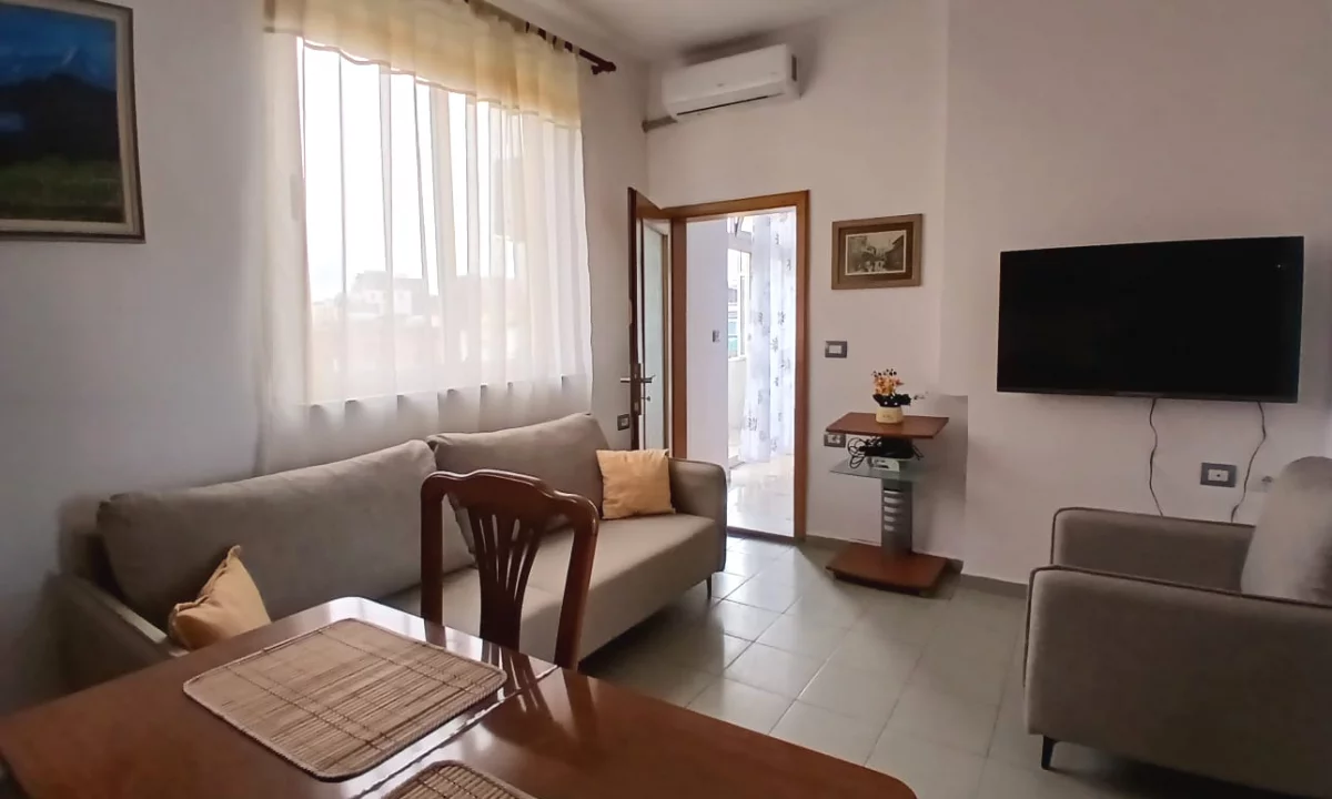 Shtepi me qera Apartament ne Tirane, 2+1, Mobilimi E mobiluar, Pagesa 60,000  Leke.