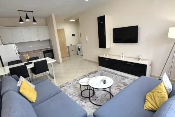 Shtepi me qera Apartament ne Tirane, 1+1, Mobilimi E mobiluar, Pagesa 50,000  Leke.