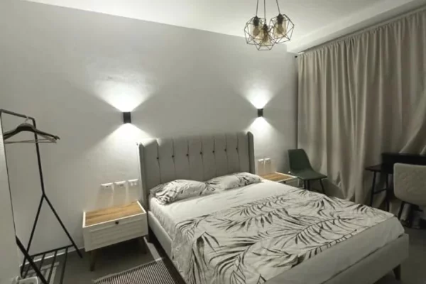 Shtepi me qera Apartament ne Tirane, 1+1, Mobilimi E mobiluar, Pagesa 85,000  Leke.