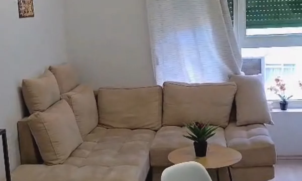 House for Sale Apartment in Tirana, 1+1, Furniture Furnished, Payment 7,300,000  Leke.