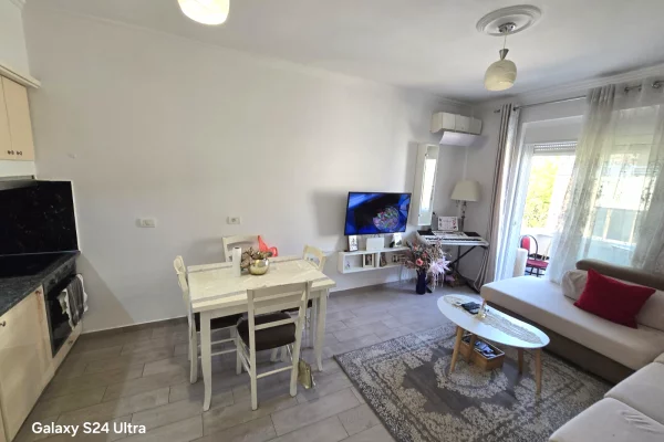 House for Sale Apartment in Tirana, 2+1, Furniture Furnished, Payment 16,000,000  Leke.