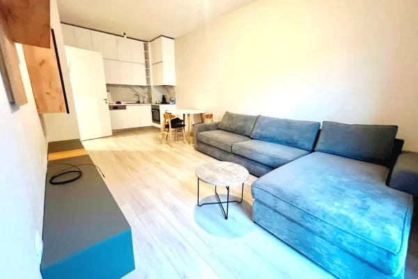 Shesim super apartament me garazhd! 📢 🔺️ 1+1. 