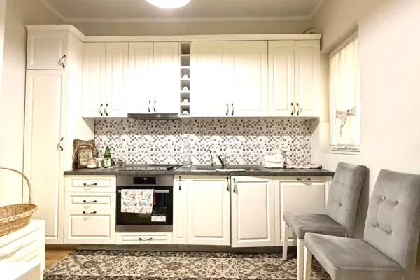 House for Sale Apartment in Tirana, 2+1, Furniture Furnished, Payment 23,900,000  Leke.