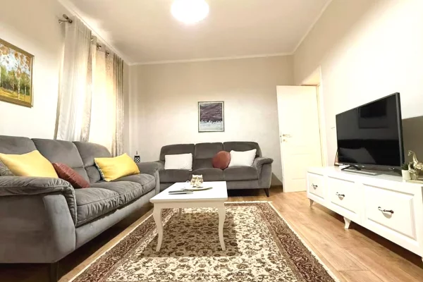 Prane STADIUMI DINAMO, fillim Komuna Parisit.  🔺Shesim apartament: 🔺 2+1