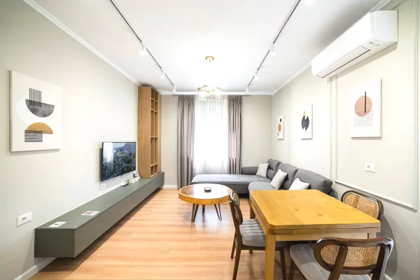 PAZARI I RI, super location!  🔺️ Shesim apartament; 🔺️ 2+1