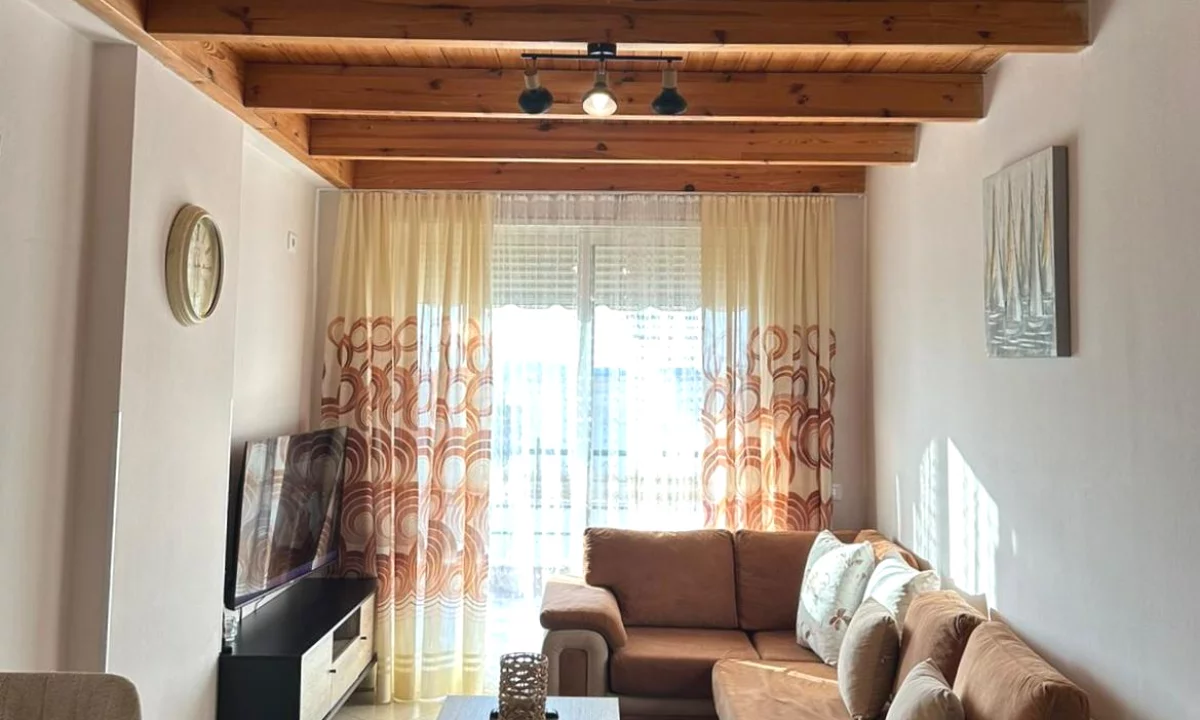 House for Rent Apartment in Tirana, 2+1, Furniture Furnished, Payment 50,000  Leke.