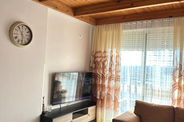 House for Rent Apartment in Tirana, 2+1, Furniture Furnished, Payment 50,000  Leke.