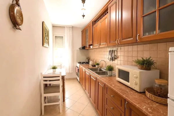 House for Sale Apartment in Tirana, 2+1, Furniture Furnished, Payment 199,000  Euro.
