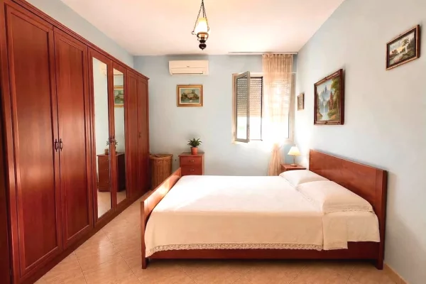 House for Sale Apartment in Tirana, 2+1, Furniture Furnished, Payment 199,000  Euro.