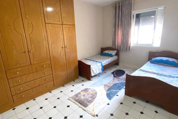 Shtepi me qera Apartament ne Tirane, 2+1, Mobilimi E mobiluar, Pagesa 62,000  Leke.