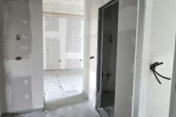 Shtepi ne shitje Apartament ne Tirane, 2+1, Mobilimi E mobiluar, Pagesa 208,000  Euro.