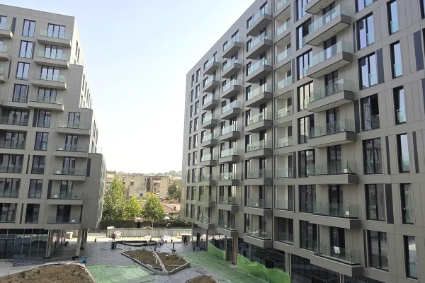 Shtepi ne shitje Apartament ne Tirane, 2+1, Mobilimi E mobiluar, Pagesa 208,000  Euro.