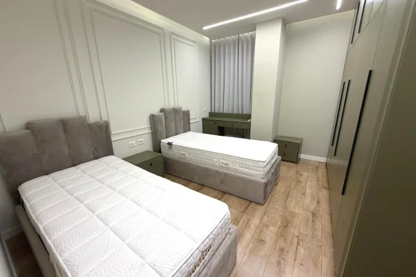Shtepi me qera Apartament ne Tirane, 2+1, Mobilimi E mobiluar, Pagesa 1,500  Euro.