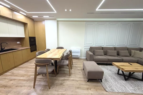 Shtepi me qera Apartament ne Tirane, 2+1, Mobilimi E mobiluar, Pagesa 1,500  Euro.