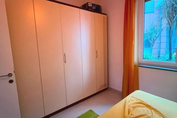 Shtepi me qera Apartament ne Tirane, 1+1, Mobilimi E mobiluar, Pagesa 50,000  Leke.