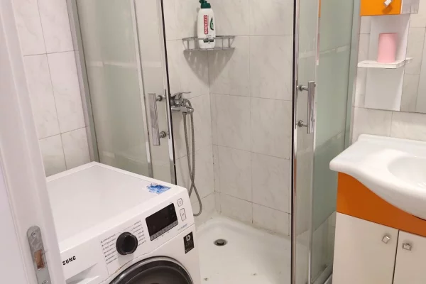 House for Rent Apartment in Tirana, 1+1, Furniture Furnished, Payment 47,000  Leke.