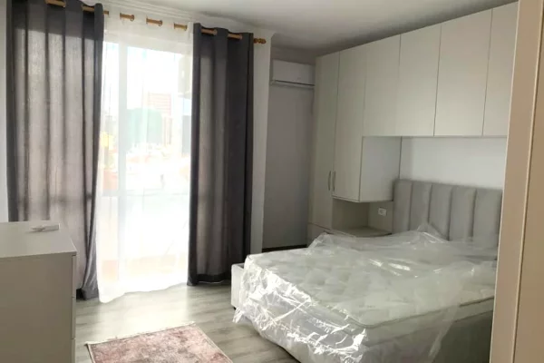 Shtepi me qera Apartament ne Tirane, 2+1, Mobilimi E mobiluar, Pagesa 60,000  Leke.