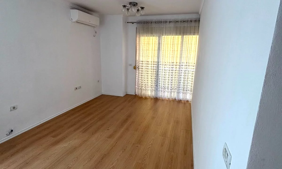House for Sale Apartment in Tirana, 2+1, Furniture Emty, Payment 12,900,000  Leke.