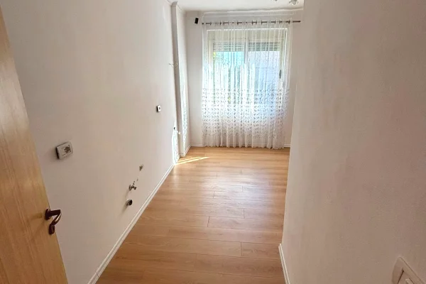 House for Sale Apartment in Tirana, 2+1, Furniture Emty, Payment 12,900,000  Leke.