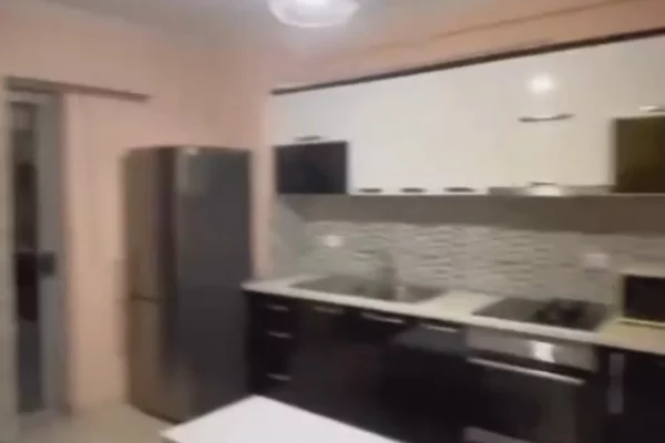 Shtepi me qera Apartament ne Tirane, 1+1, Mobilimi E mobiluar, Pagesa 40,000  Leke.
