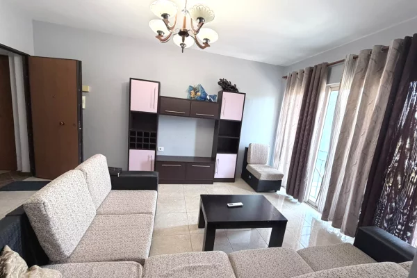 House for Rent Apartment in Tirana, 2+1, Furniture Furnished, Payment 65,000  Leke.