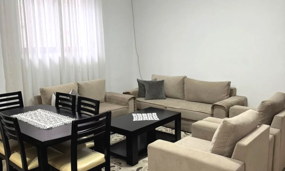 Shtepi me qera Apartament ne Tirane, 2+1, Mobilimi E mobiluar, Pagesa 50,000  Leke.