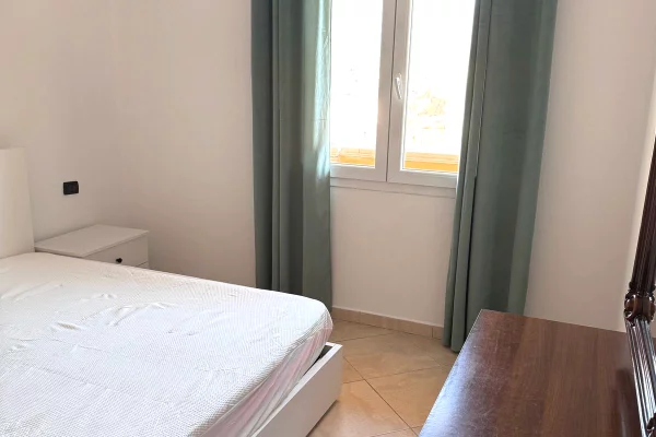 Shtepi me qera Apartament ne Tirane, 2+1, Mobilimi E mobiluar, Pagesa 45,000  Leke.