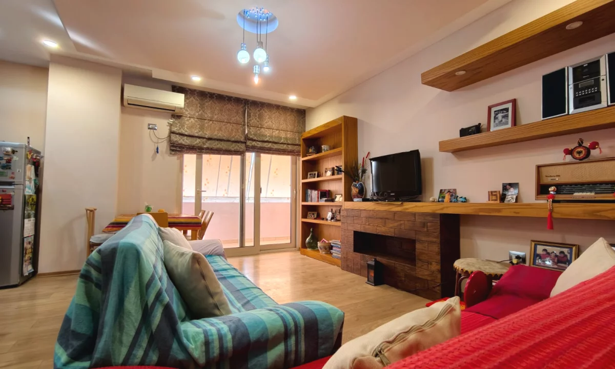 House for Rent Apartment in Tirana, 2+1, Furniture Furnished, Payment 60,000  Leke.