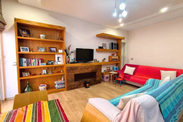 House for Rent Apartment in Tirana, 2+1, Furniture Furnished, Payment 60,000  Leke.