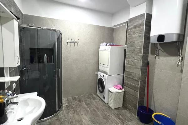House for Sale Apartment in Tirana, 2+1, Furniture Furnished, Payment 210,000  Euro.