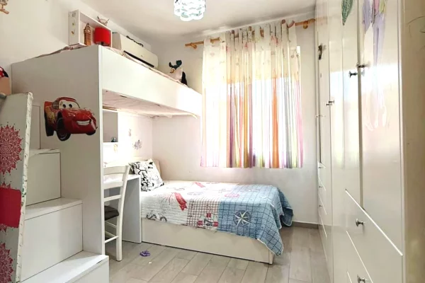 House for Sale Apartment in Tirana, 2+1, Furniture Furnished, Payment 16,000,000  Leke.