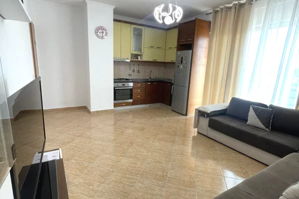 House for Rent Apartment in Tirana, 2+1, Furniture Furnished, Payment 45,000  Leke.