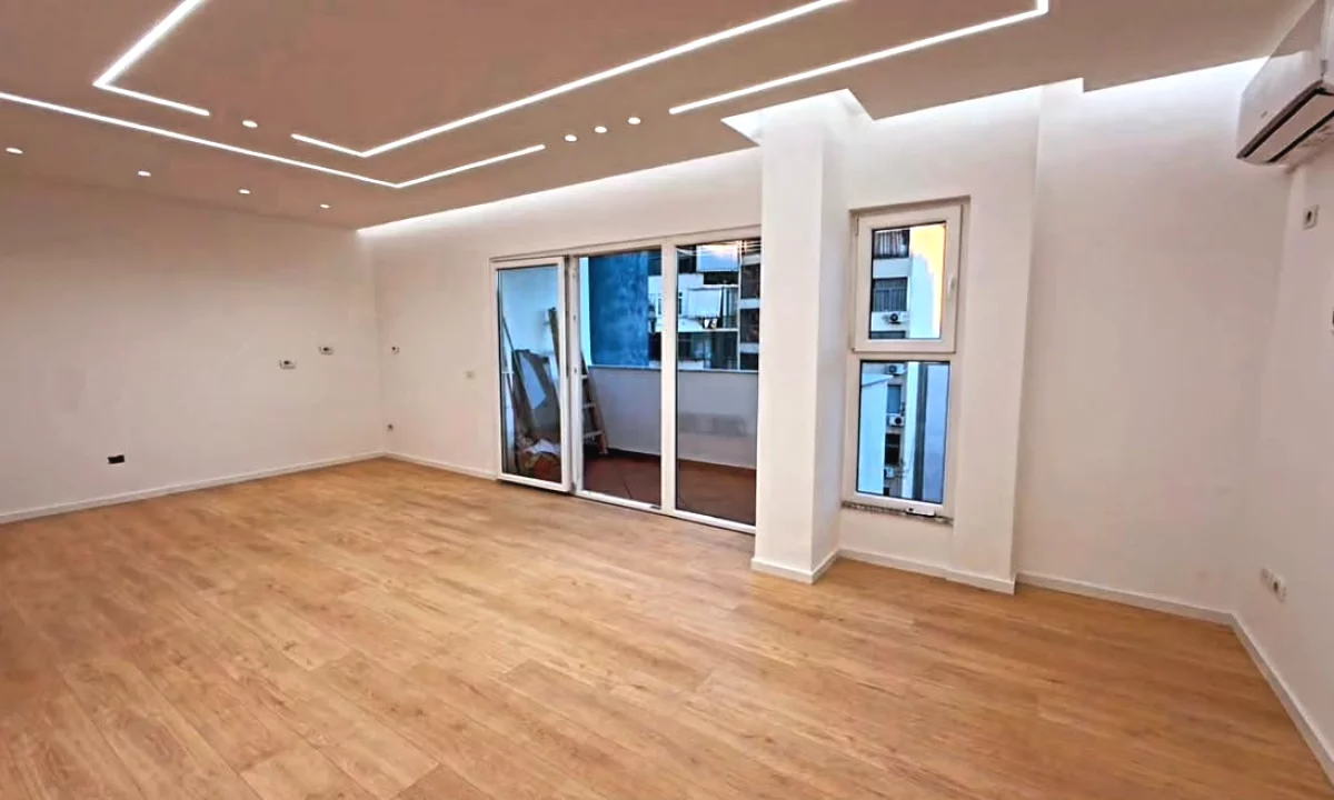 House for Sale Apartment in Tirana, 2+1, Furniture Emty, Payment 270,000  Euro.