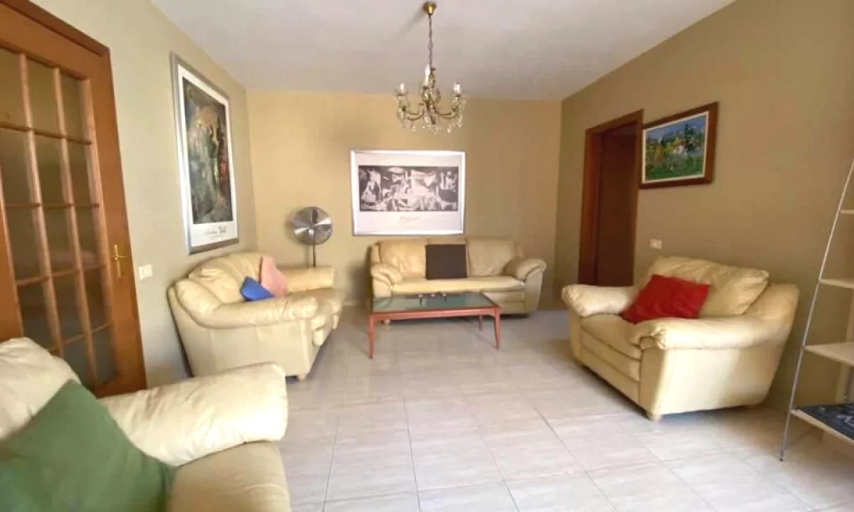 House for Rent Apartment in Tirana, 2+1, Furniture Furnished, Payment 600  Euro.