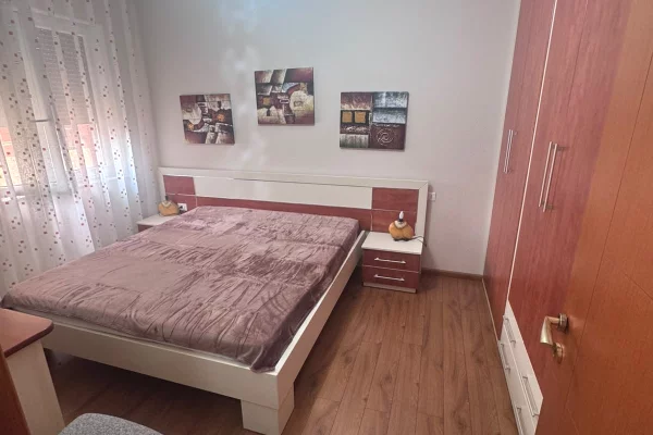 House for Rent Apartment in Tirana, 1+1, Furniture Furnished, Payment 70,000  Leke.