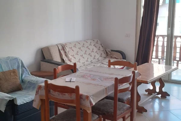 House for Rent 1+1 in Tirana - 42,000 Leke