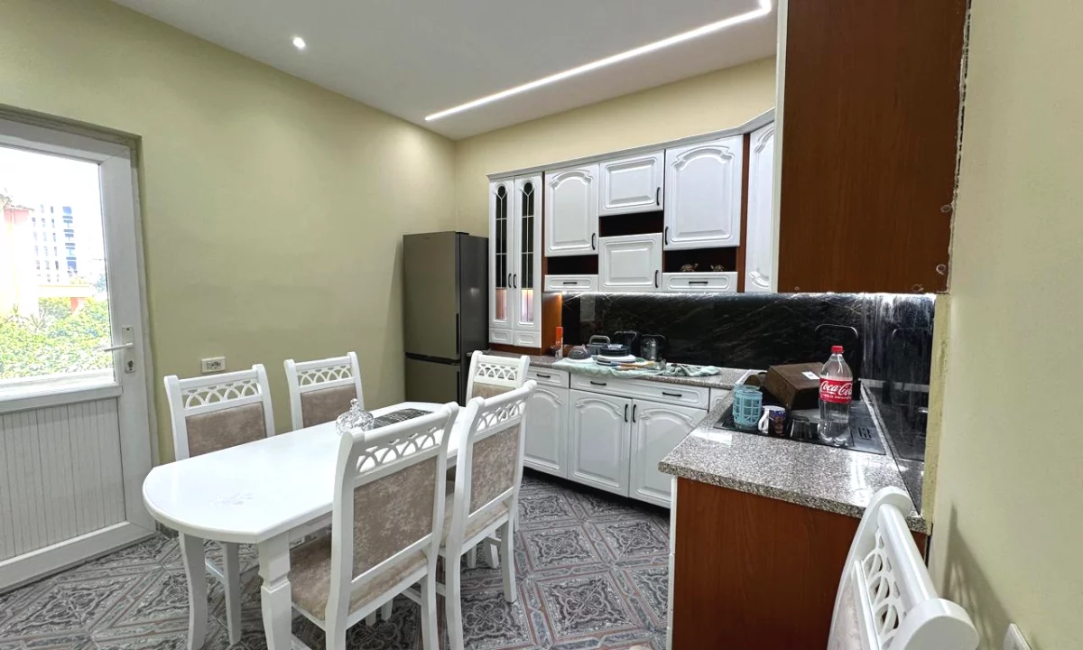 House for Rent Apartment in Tirana, 3+1, Furniture Furnished, Payment 55,000  Leke.