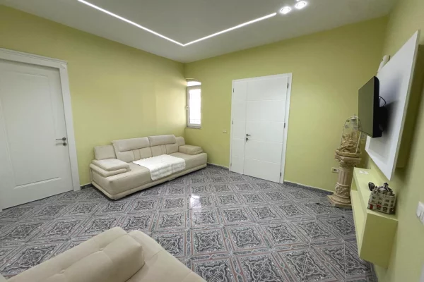 House for Rent Apartment in Tirana, 3+1, Furniture Furnished, Payment 55,000  Leke.