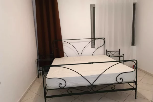 Shtepi ne shitje Apartament ne Tirane, 1+1, Mobilimi E mobiluar, Pagesa 9,800,000  Leke.