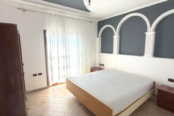 Shtepi me qera Apartament ne Tirane, 2+1, Mobilimi E mobiluar, Pagesa 60,000  Leke.