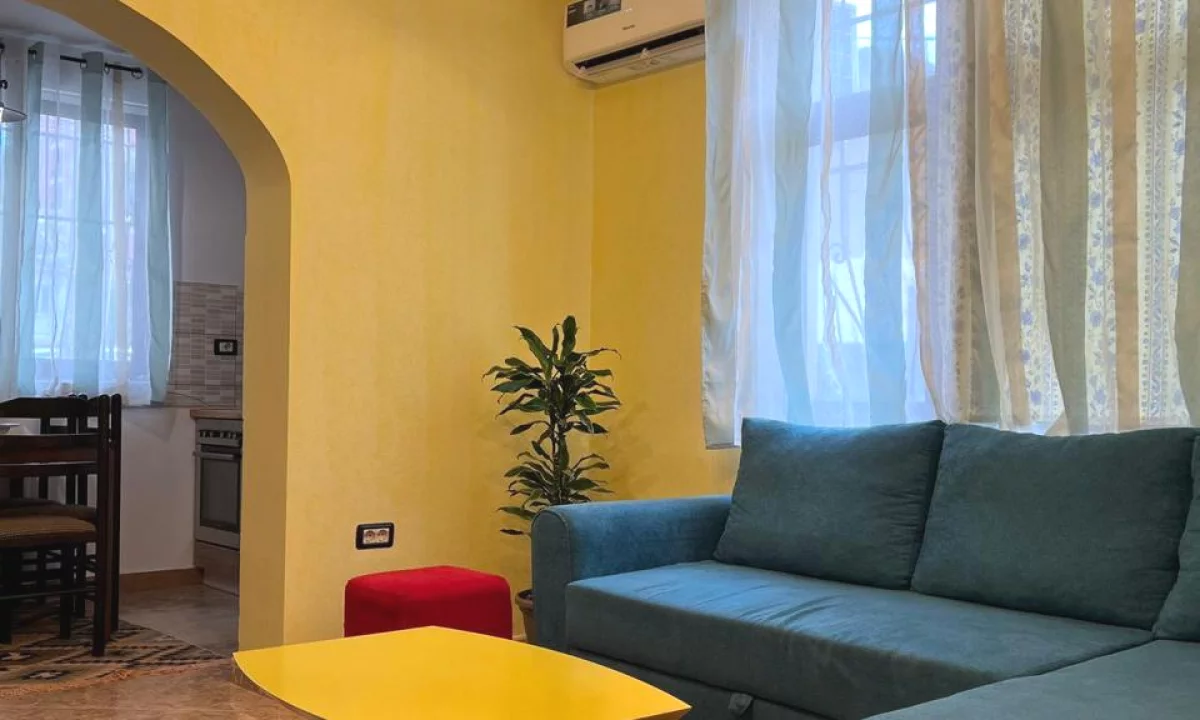 Shtepi me qera Apartament ne Tirane, 2+1, Mobilimi E mobiluar, Pagesa 70,000  Leke.