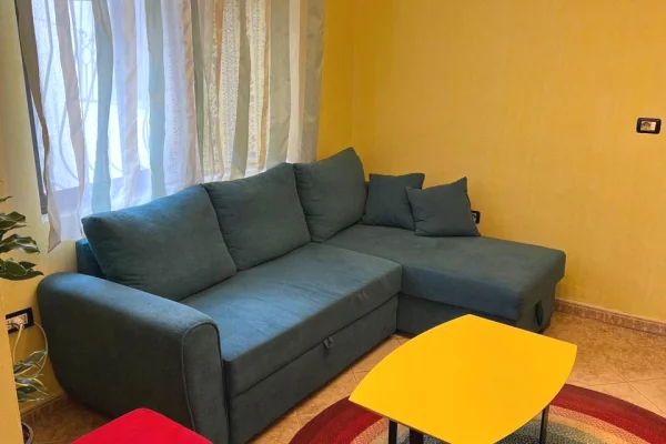 Shtepi me qera Apartament ne Tirane, 2+1, Mobilimi E mobiluar, Pagesa 70,000  Leke.