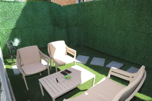 Shtepi me qera Apartament ne Tirane, Garsoniere, Mobilimi E mobiluar, Pagesa 50,000  Leke.