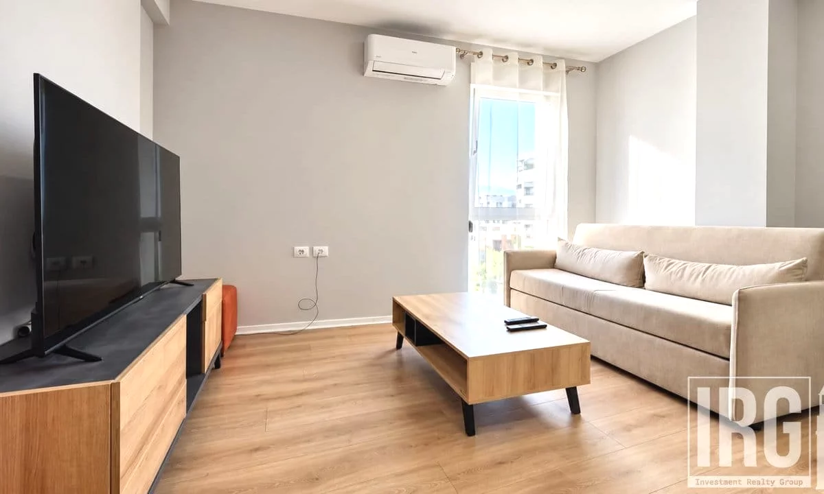Shtepi ne shitje Apartament ne Tirane, 1+1, Mobilimi E mobiluar, Pagesa 14,200,000  Leke.