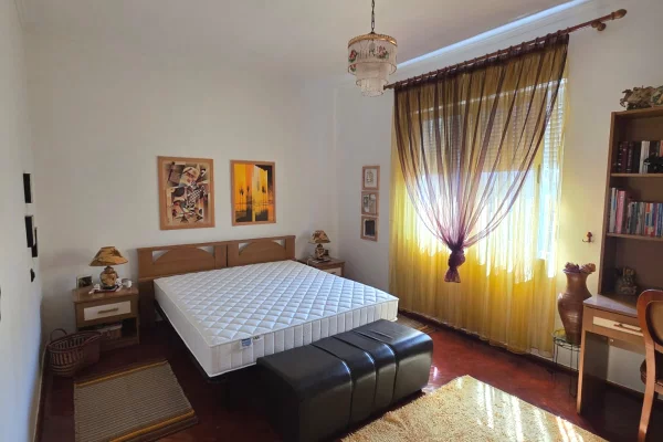 Shtepi me qera Apartament ne Tirane, 2+1, Mobilimi E mobiluar, Pagesa 17,000,000  Leke.