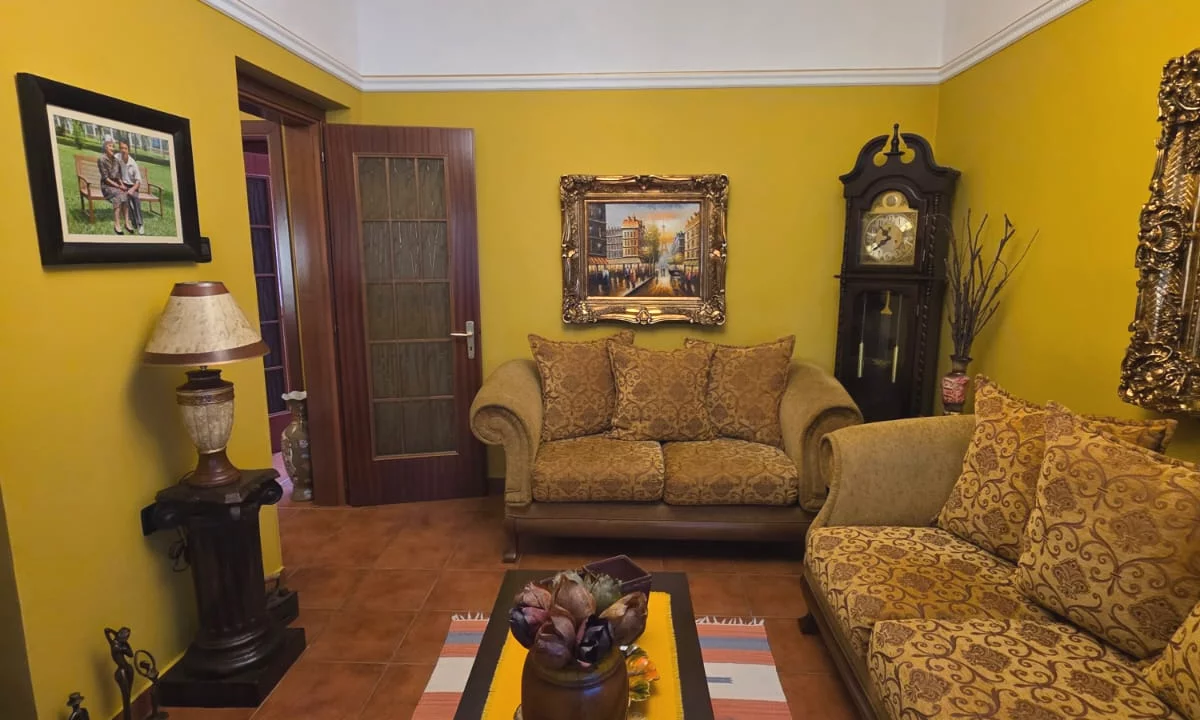 Shtepi me qera Apartament ne Tirane, 2+1, Mobilimi E mobiluar, Pagesa 17,000,000  Leke.