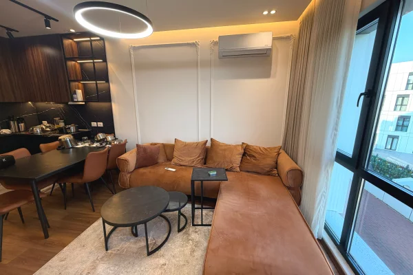 Shtepi ne shitje Apartament ne Tirane, 1+1, Mobilimi E mobiluar, Pagesa 170,000  Euro.