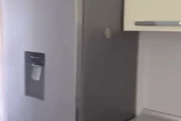 Shtepi me qera Apartament ne Tirane, 3+1, Mobilimi E mobiluar, Pagesa 1,200  Euro.