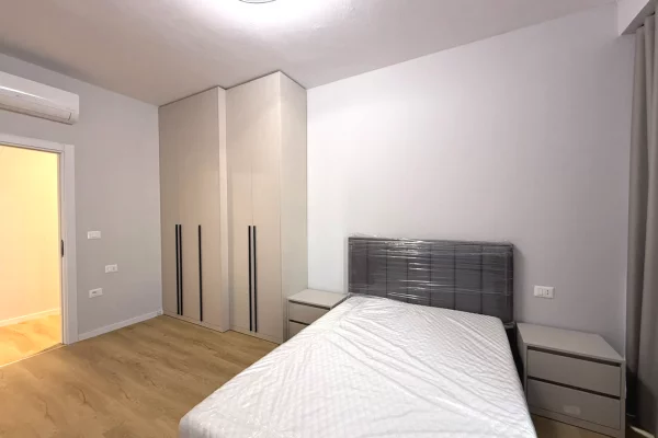 Shtepi me qera Apartament ne Tirane, 2+1, Mobilimi E mobiluar, Pagesa 900  Euro.